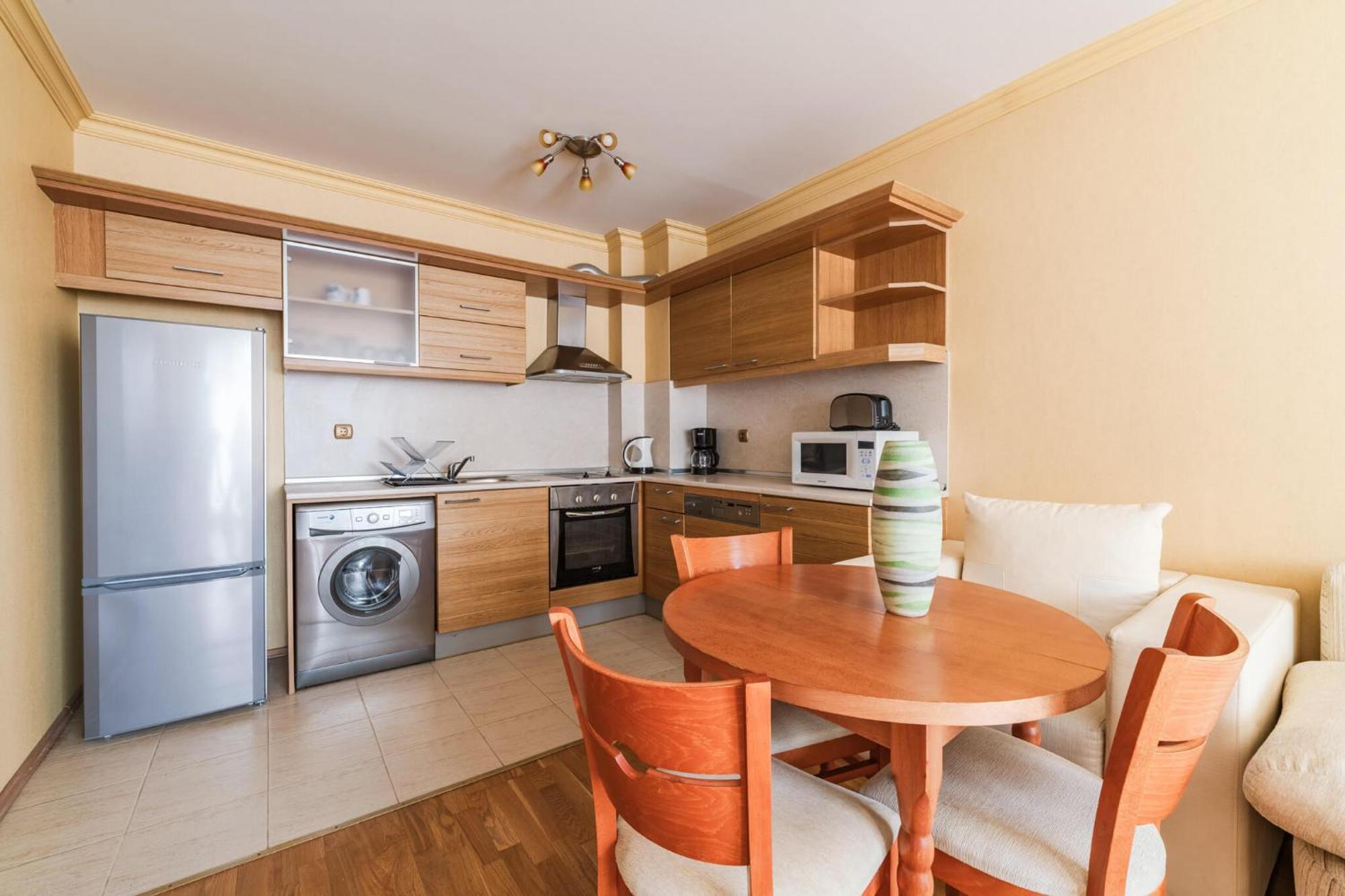 Apartcomplex Splendid Saints Constantine and Helena Exterior photo