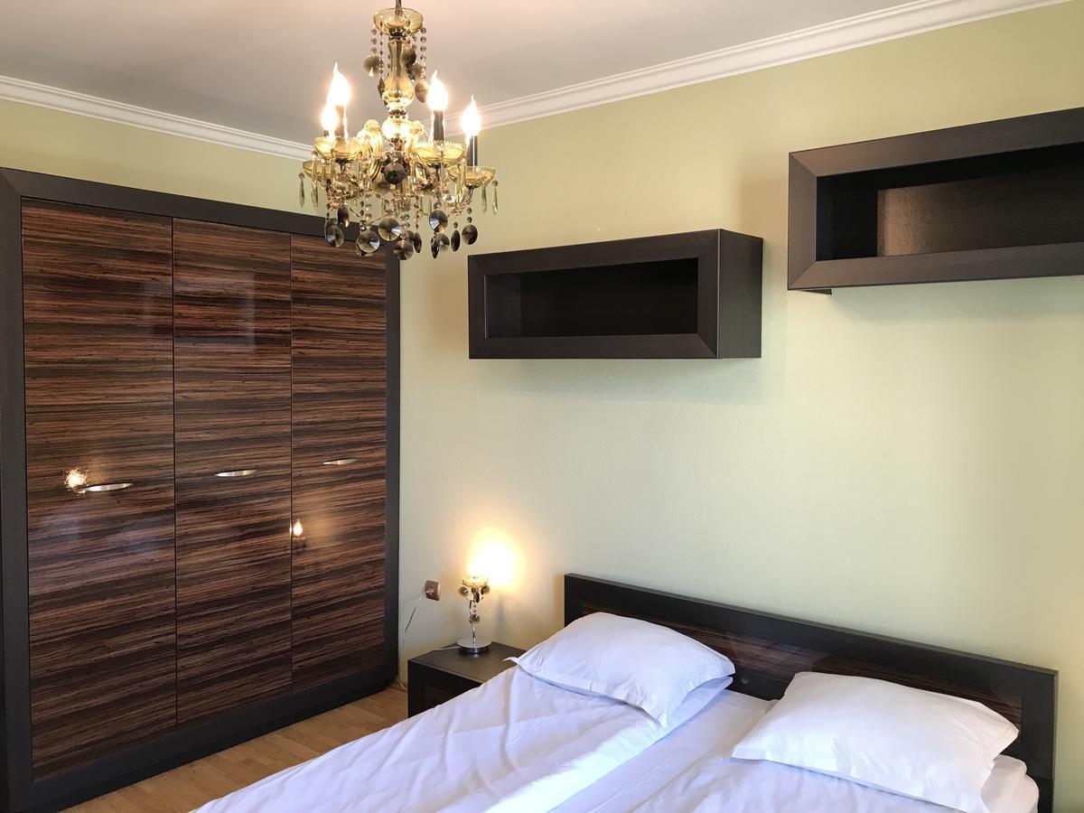 Apartcomplex Splendid Saints Constantine and Helena Exterior photo